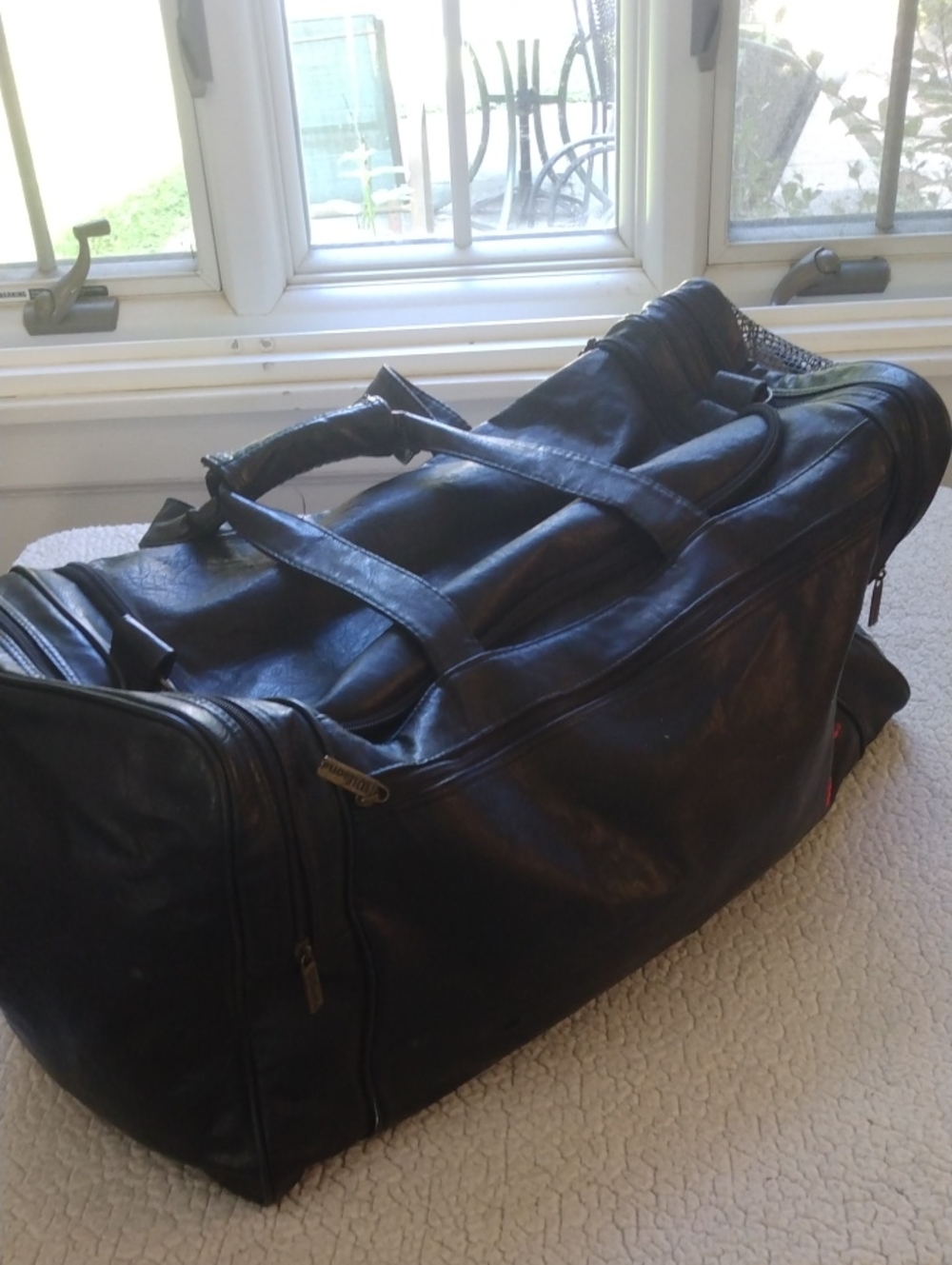Wilson Black Soft Leather Travel/Duffel Bag (Large)